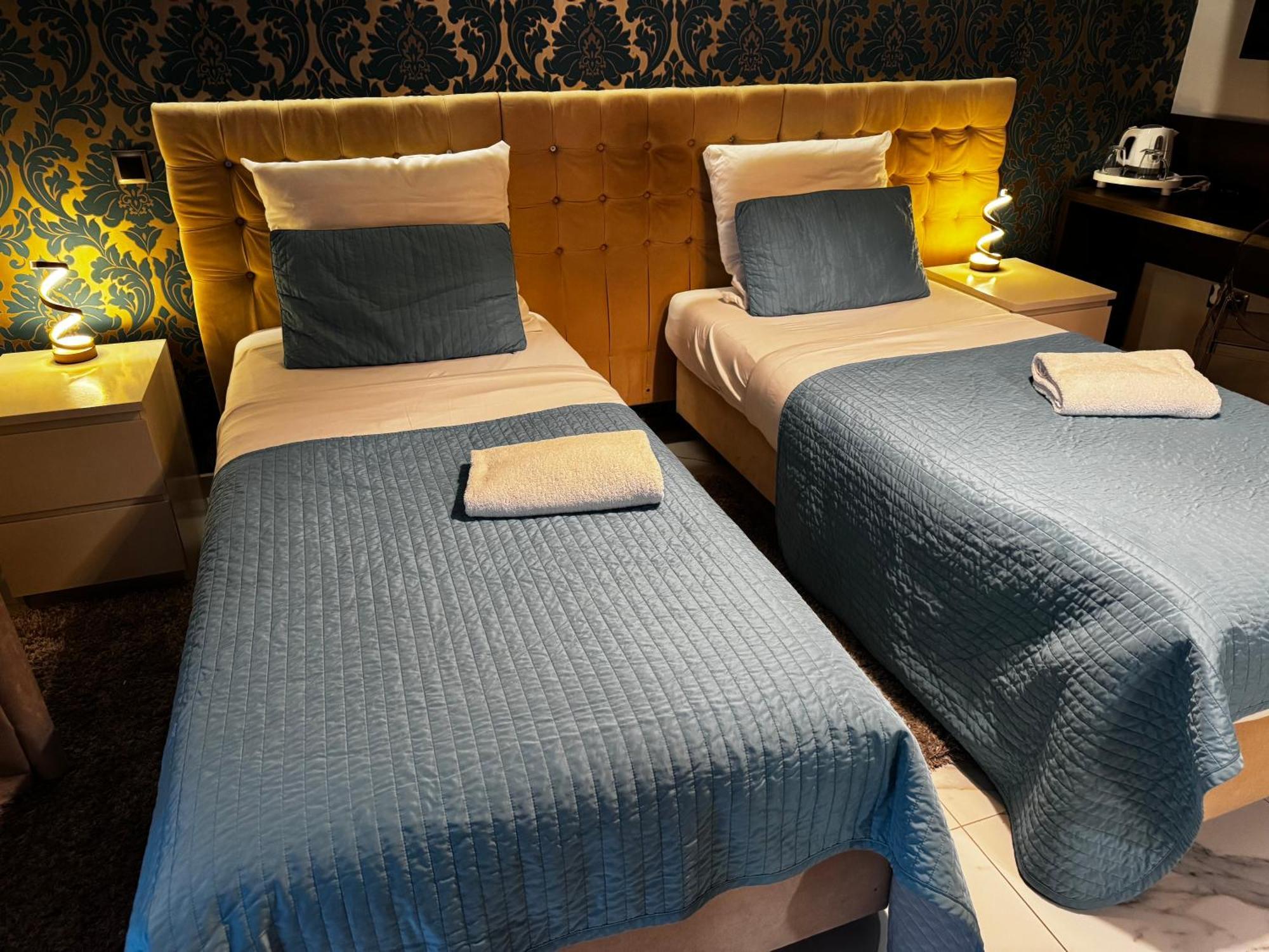 B&M Guesthouse Oswiecim Luaran gambar