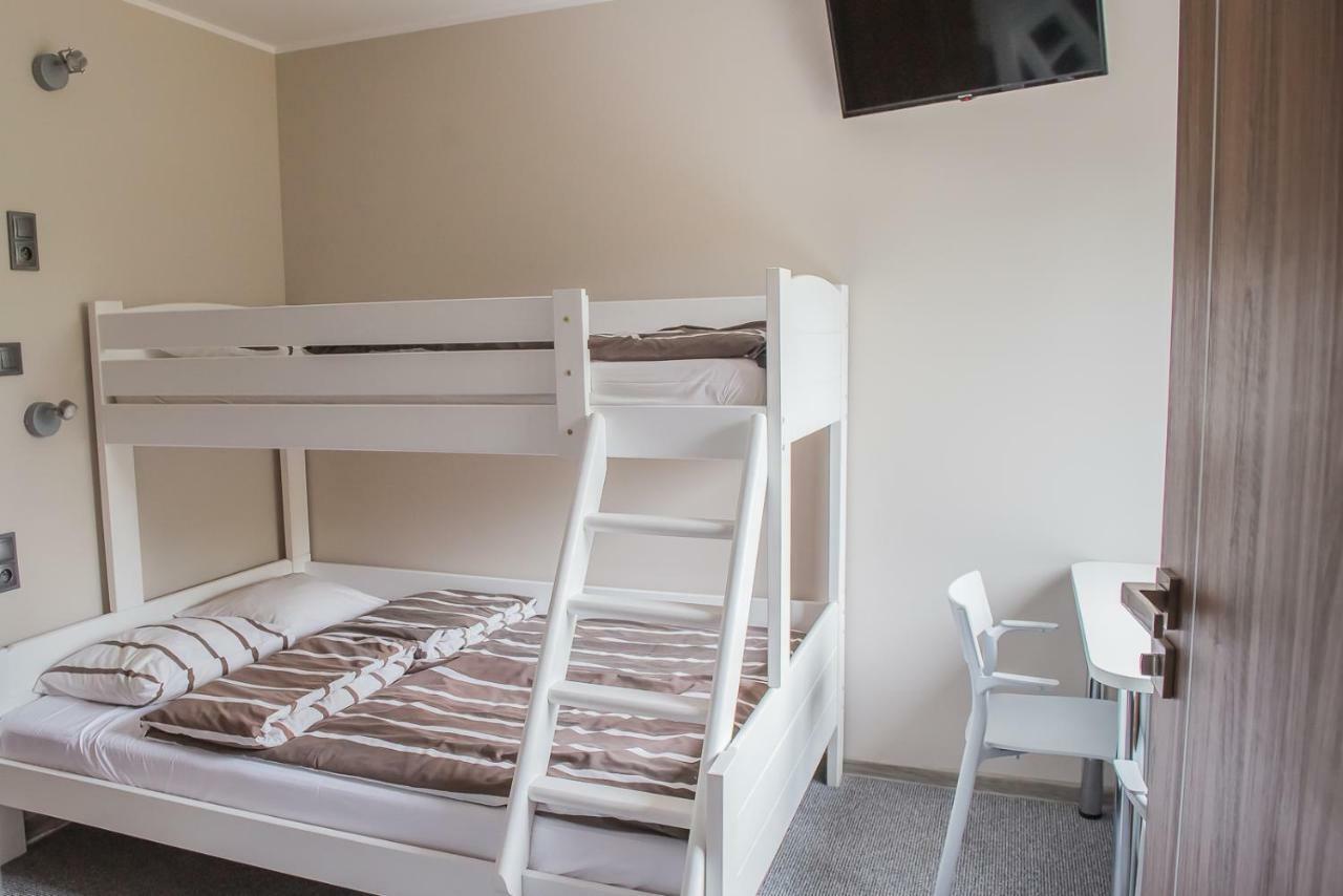 B&M Guesthouse Oswiecim Luaran gambar